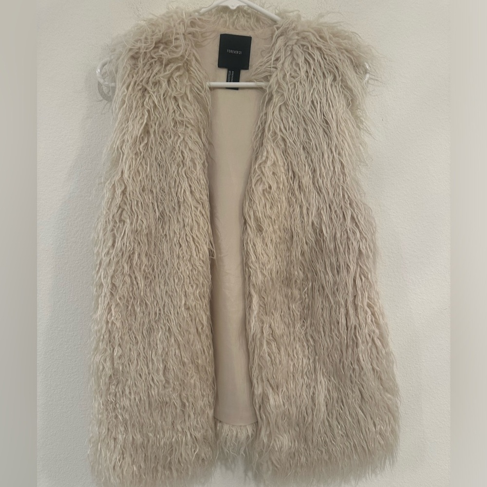 Forever 21 Cream Teddy Vest View 3